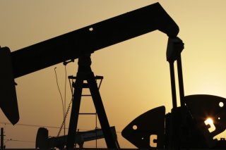 Les prix de l'or noir ont accéléré leur dégringolade après l'acceptation par Israël d'un "cessez-le feu bilatéral" avec l'Iran. (archive) KEYSTONE/AP/HASAN JAMALI